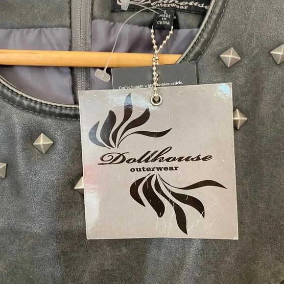 Dollhouse Outfitters Womens Vegan Faux Leather Black Vest Size Large NWT Biker. - Picture 8 of 9